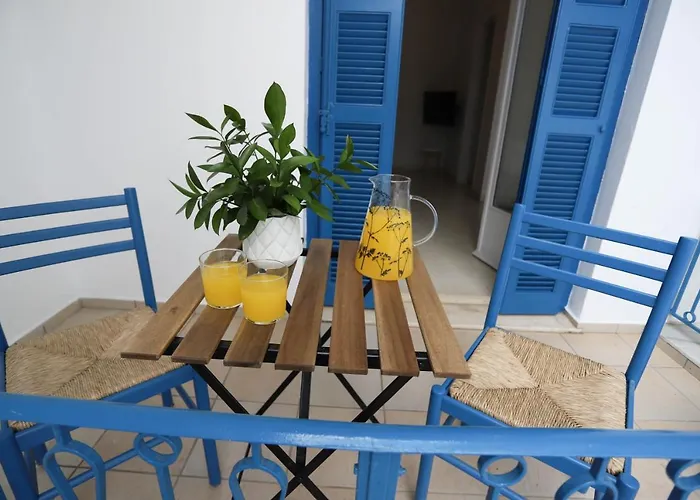 Traditional Town Garden עיר רודוס