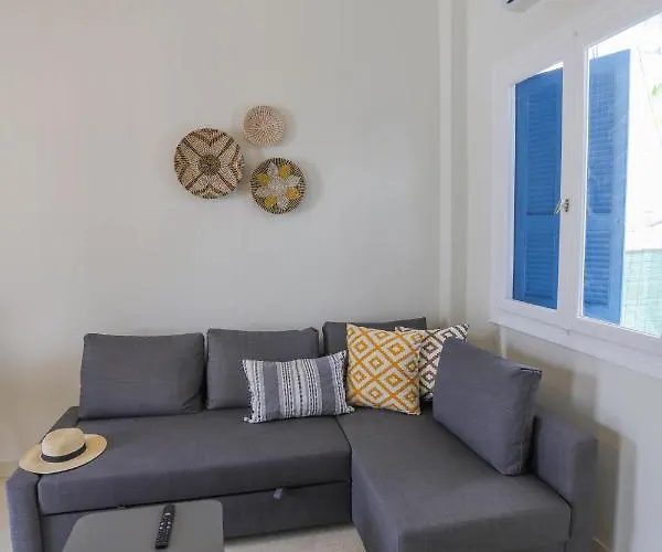 Traditional Town Garden עיר רודוס