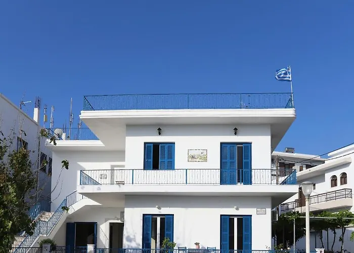 Traditional Town Garden דירה